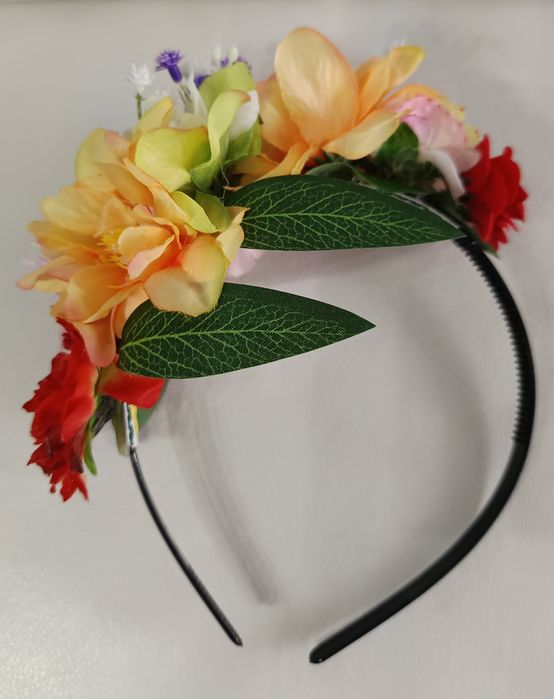 Диадема с цветя за народна носия