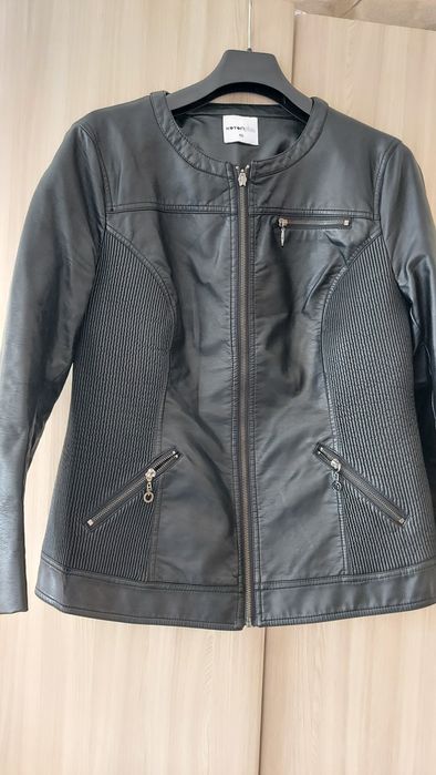 Продается куртка женские