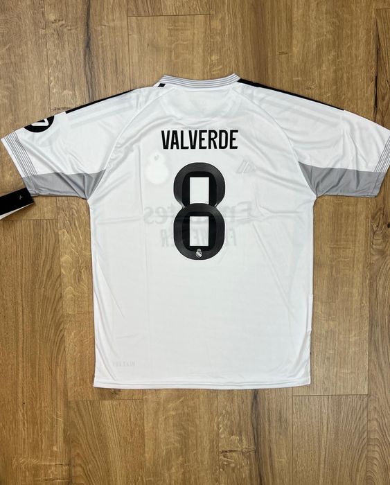 Мъжка футболна фланелка на Реал Мадрид/Валверде/Real Madrid/Valverde 2