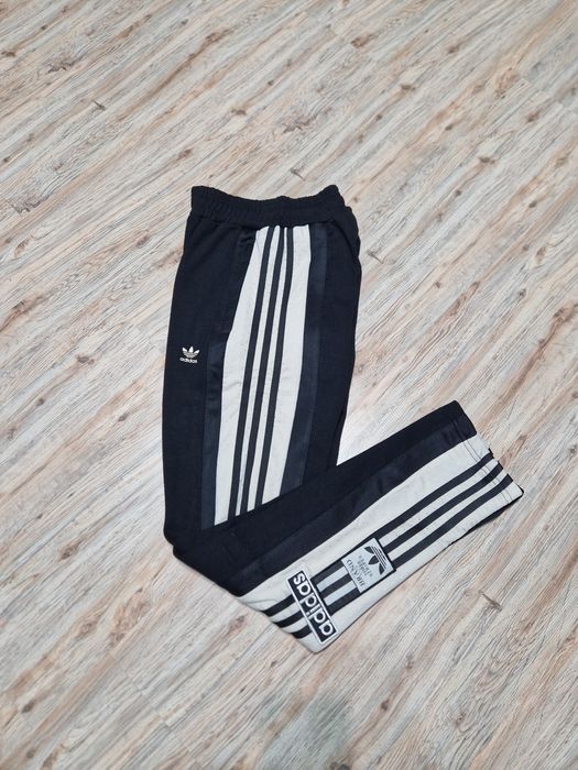 Pantaloni Adidas - super calitate