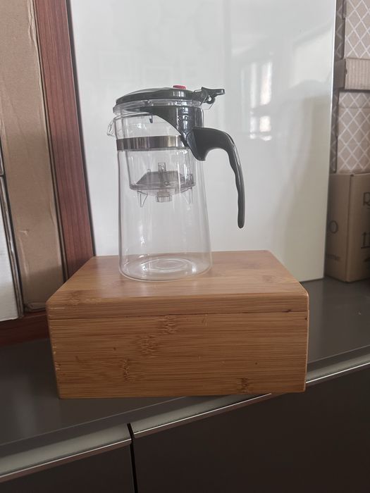 Ibric ceai sticla borosilicată si cutie ceaiuri