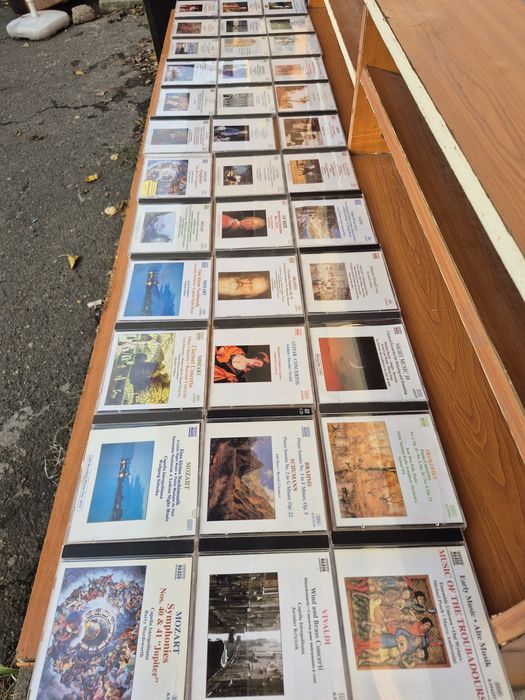 Vând Lot 120 CD muzica clasica mixta colectia NAXOS