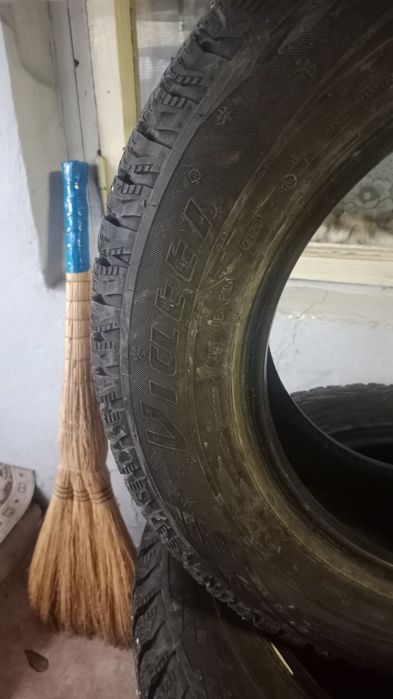 Продам зимние шины