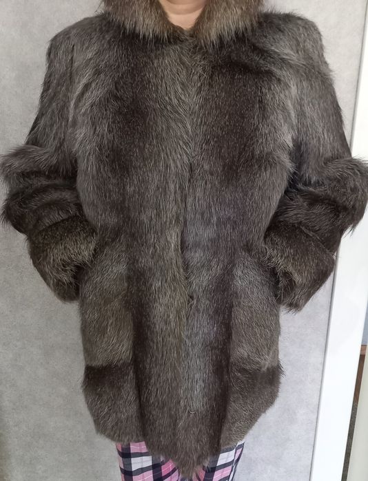 Продам шубу из нутрии