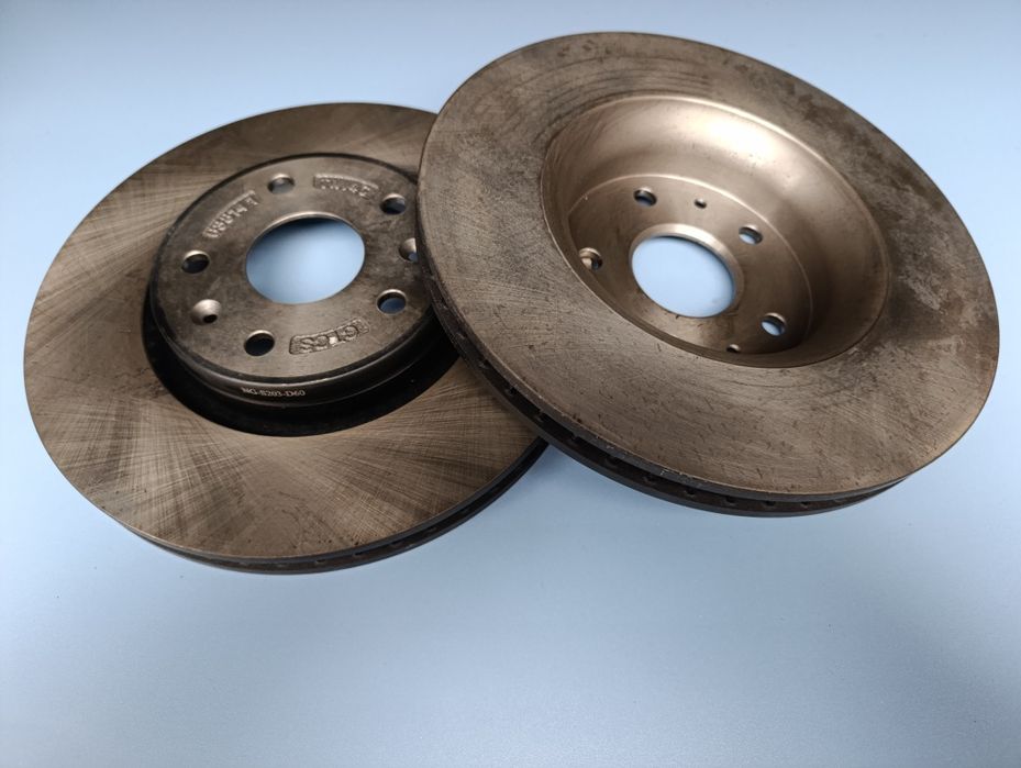 переднии тормозные диски  changan cs55 plus