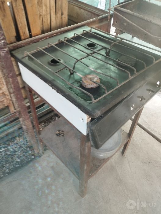 Продаётся газовые плиты.