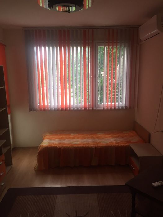 Дава се под наем Двустаен апартамент в Благоевград, Идеален център - 40 кв.м за 228.99 € - Снимка #1