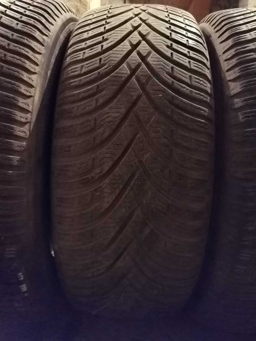 Продавам 4 броя Зимни гуми 205.55.16 на 1 сезон дот 2019 Kleber