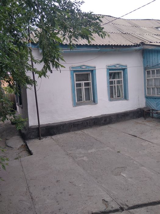 Продам дом в центре в районе бывшего базара Даубай
