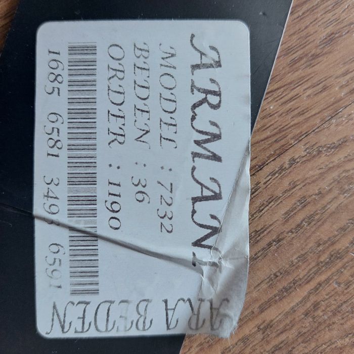 Продам джинсы мужские.