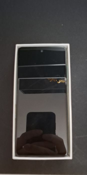 Телефон Samsung Galaxy A52s 5G – работи перфектно + кутия