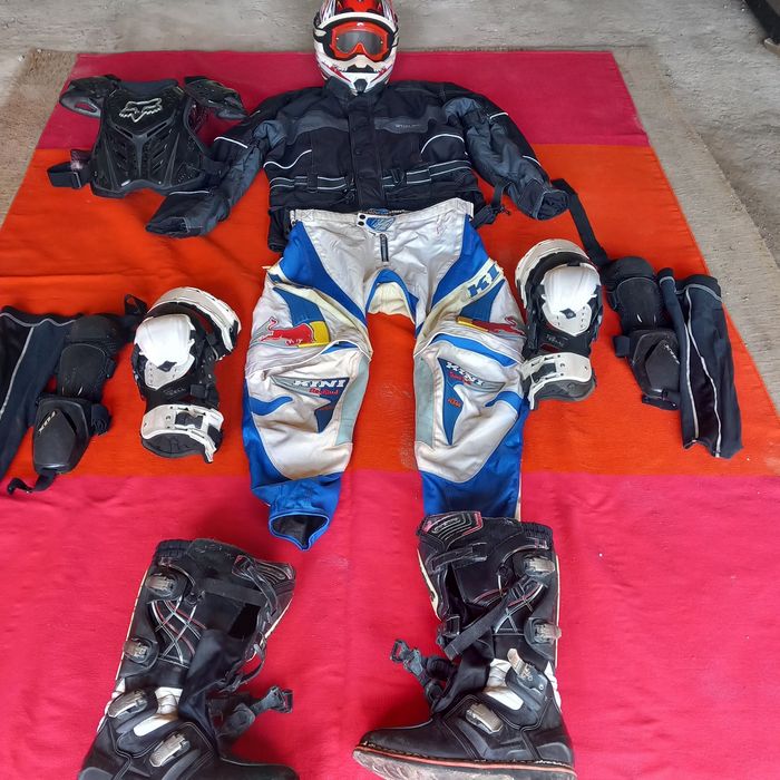 Echipament Enduro