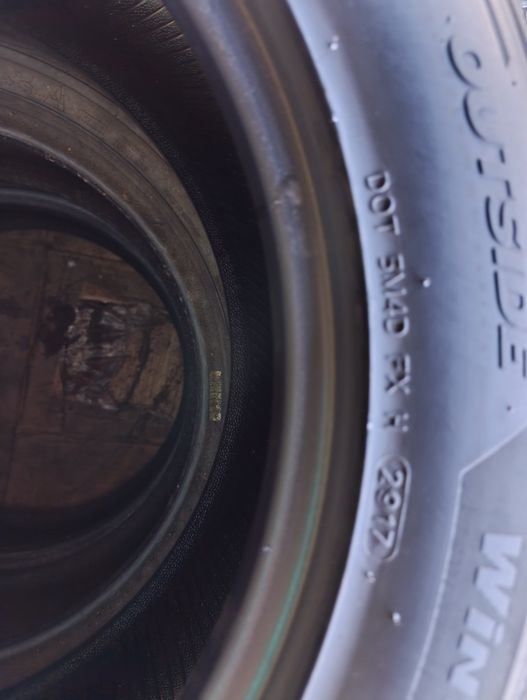 Anvelope de iarnă 235 55 18 Hankook 4 buc