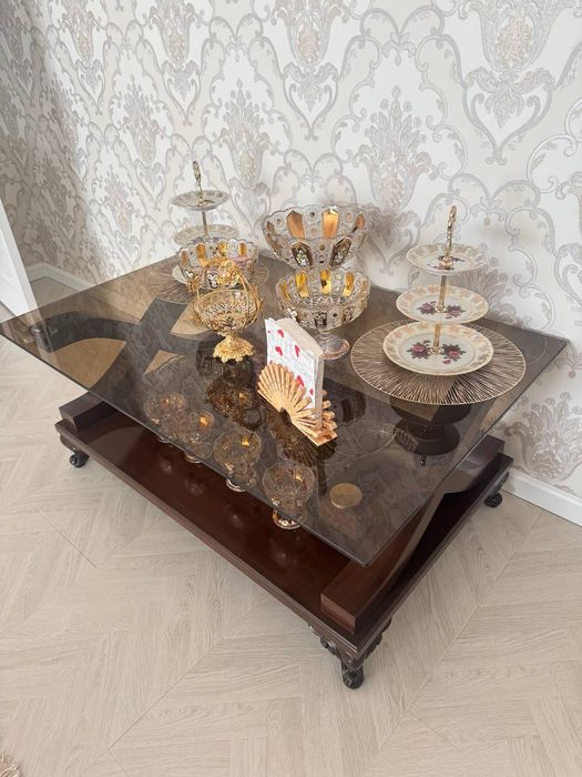 Продаётся журнальный стол