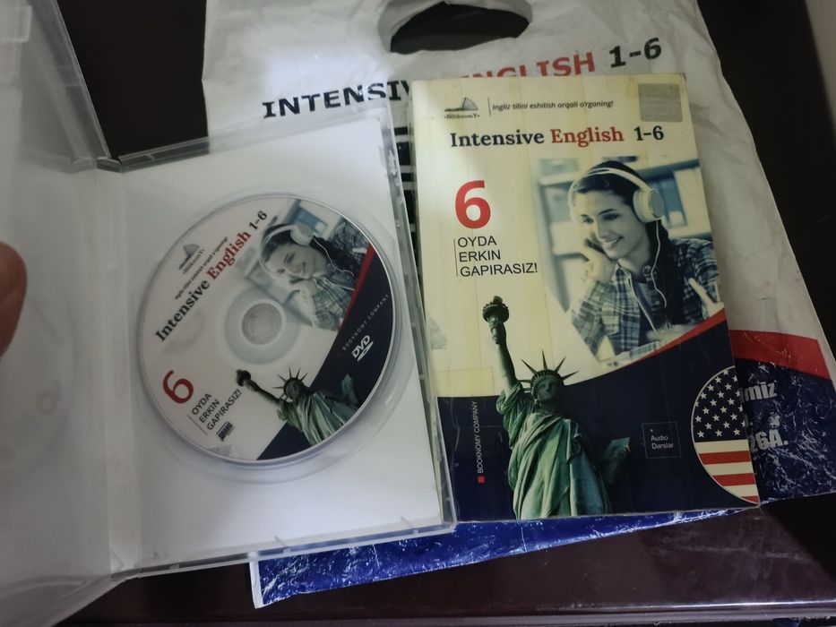 Bknovin kitobi disklari bilan birga sotiladi