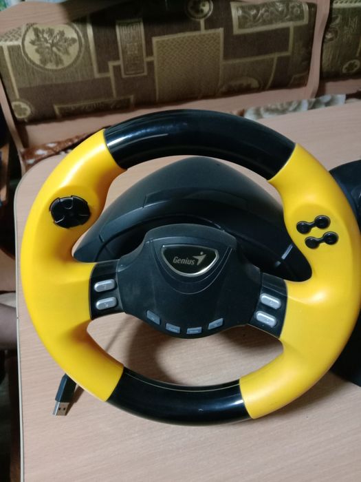 Продам руль игровой