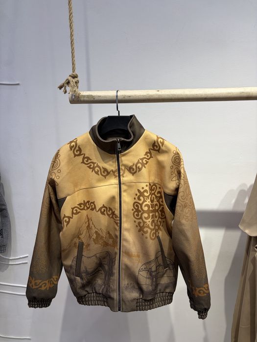 Бомберы, шапаны, жилеты