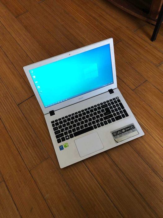 Надёжный стильный ноутбук ASER SSD 120гб WIndows 10 не виснет продам