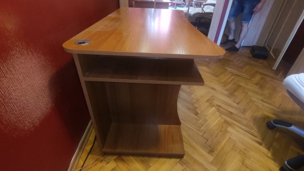 БЮРО в отлично състояние
