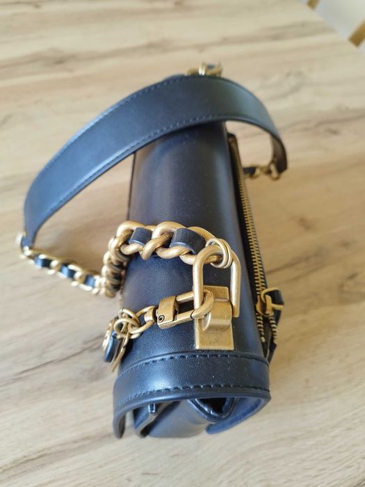 Дамска чанта Guess