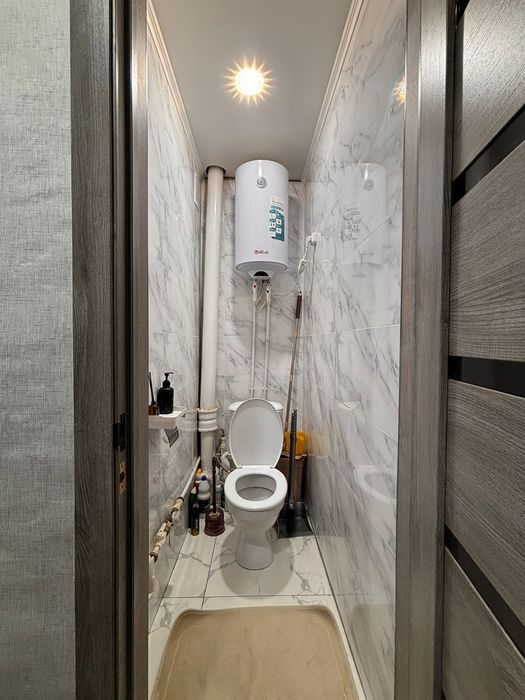 продам!! УНИТАЗ 4.000 тысяч тенге б/у