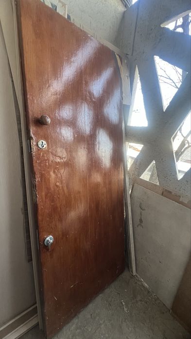 Дверь внутреняя.           .           .             .