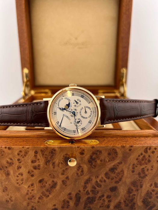 Наручные часы Breguet Classique