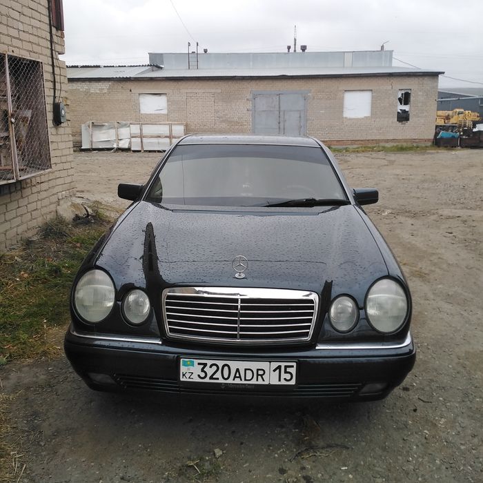 Продам мерседес 210