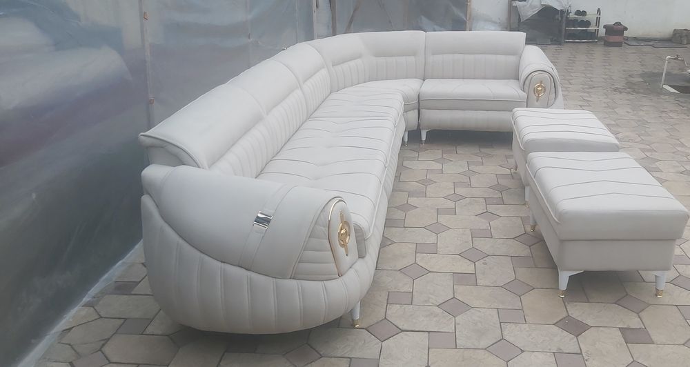 Yumshoq mebel Divan ugalok