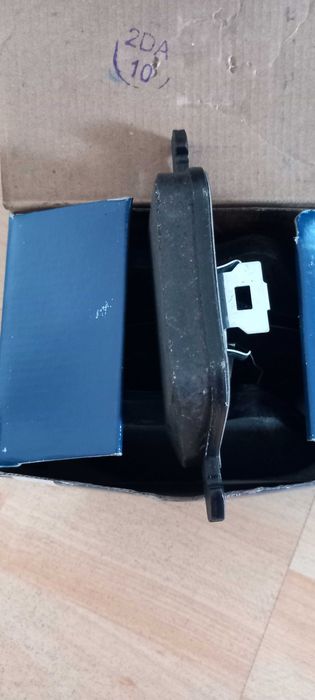 Продавам  Чисто нови накладки BOSCH 18.6mm.