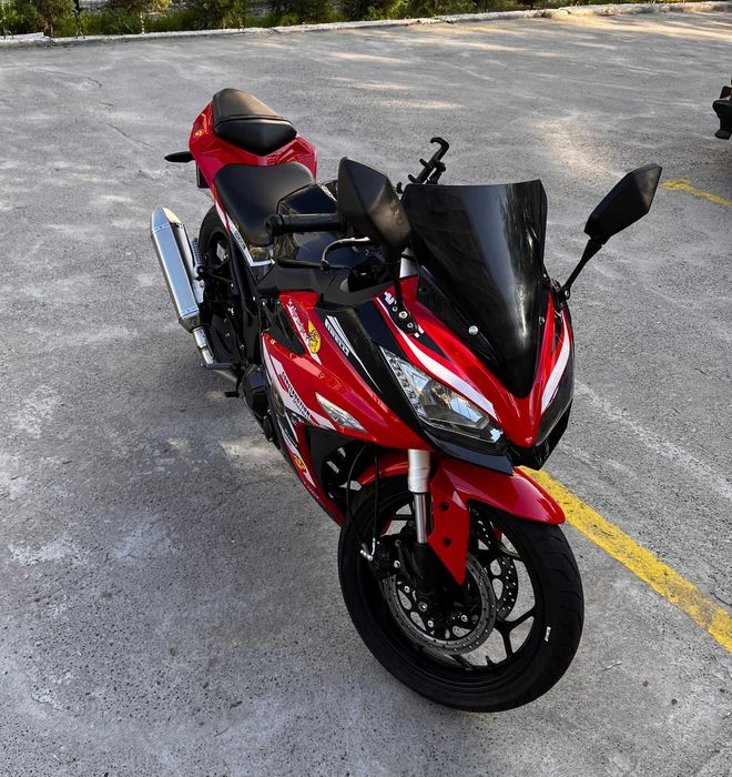 Motosikl Kavasaki  400 kub Ideal Xolatda