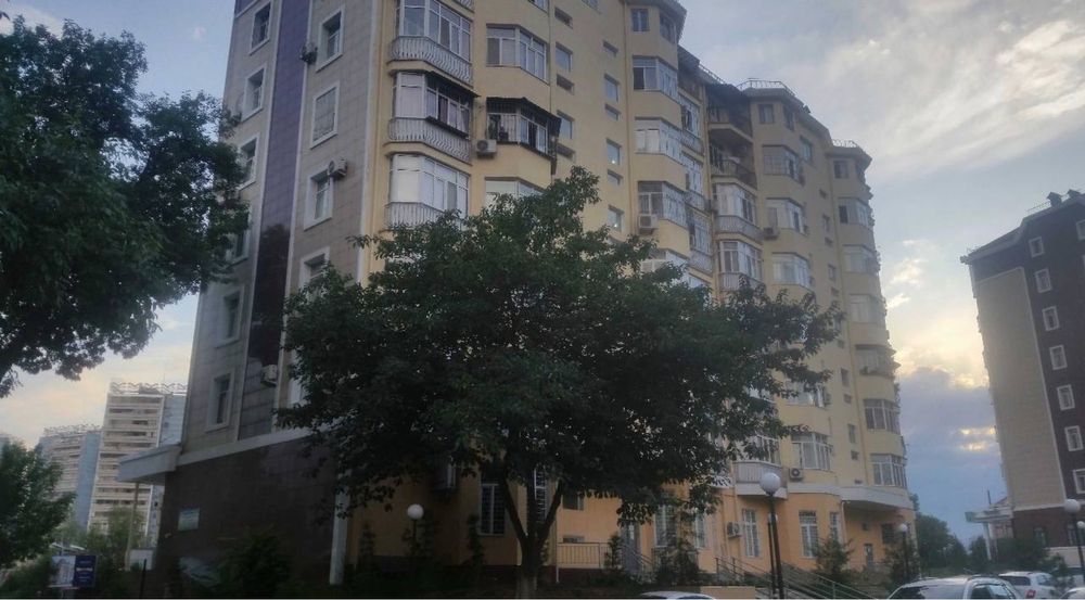 Аренда квартиры Метро Хамид Алимжан Акай сити