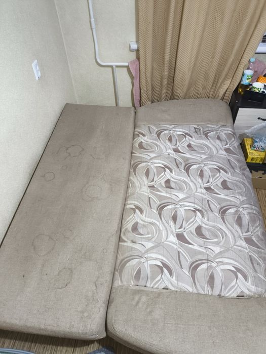 Продаётся диван 10.000