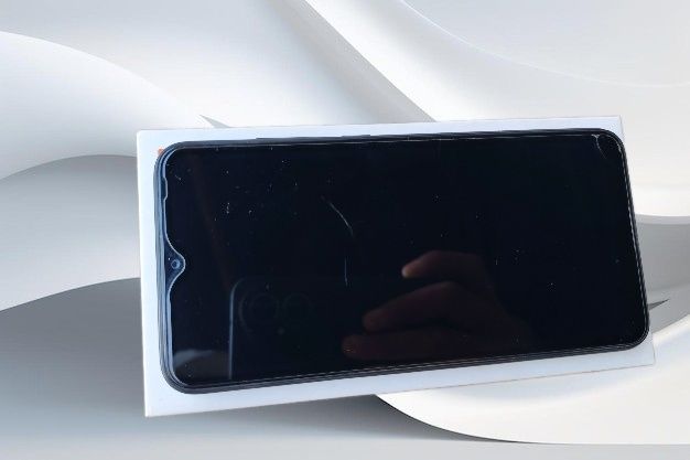 Redmi 8 sotiladi