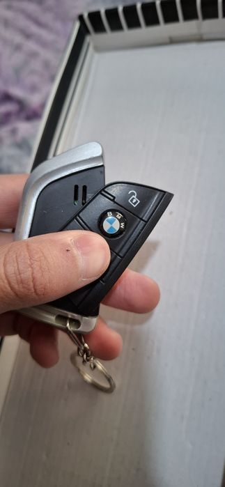 Брилок  бмв.  BMW.