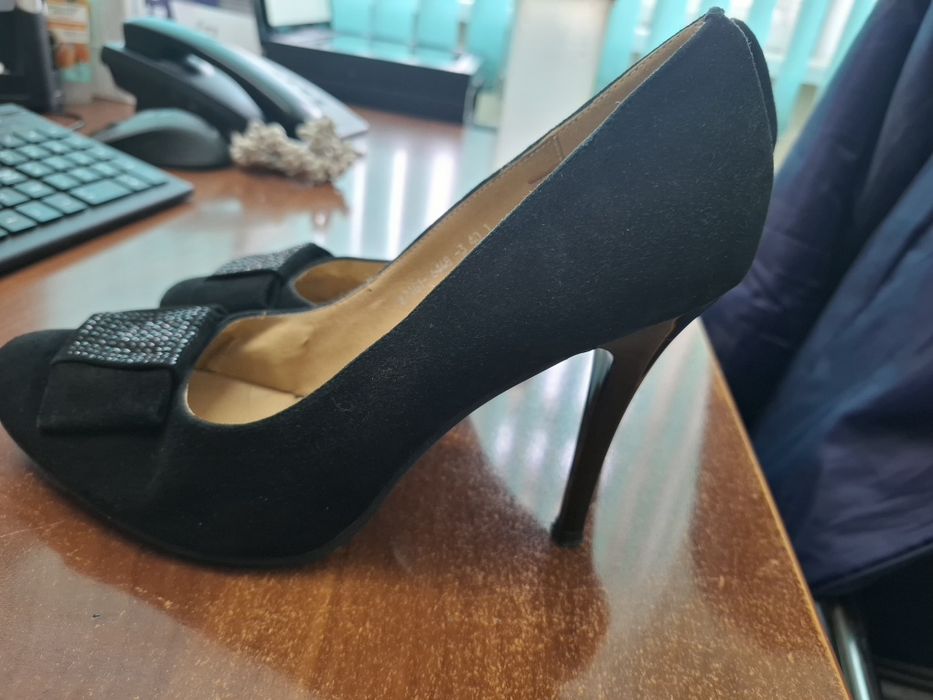 Продам туфли  натуральная замша