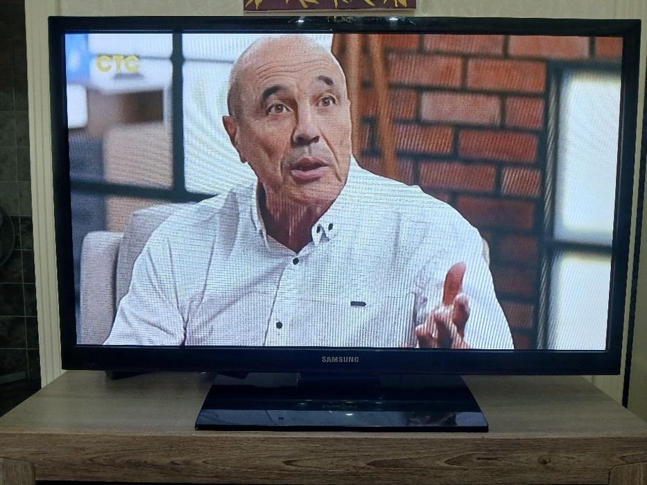 Телевизор SAMSUNG