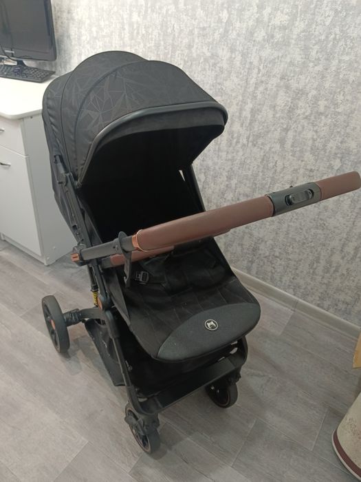 Продам детскую коляску