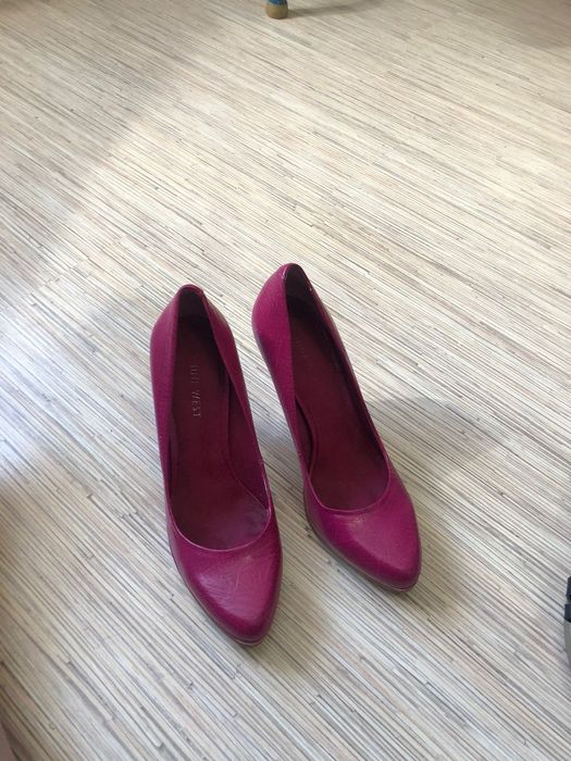 Продам женскую обувь