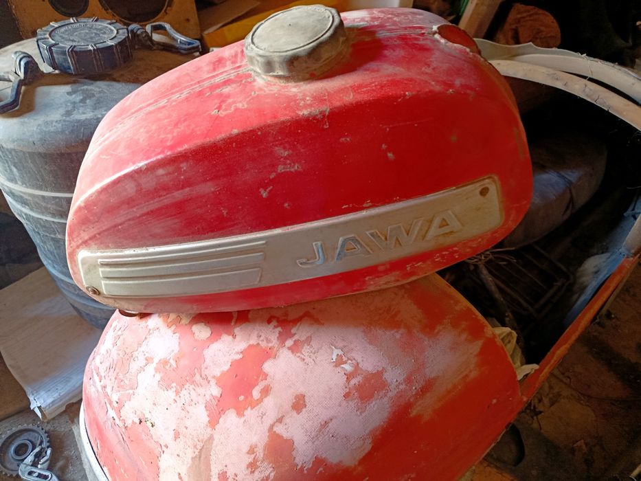 Продам запчасти на Яву