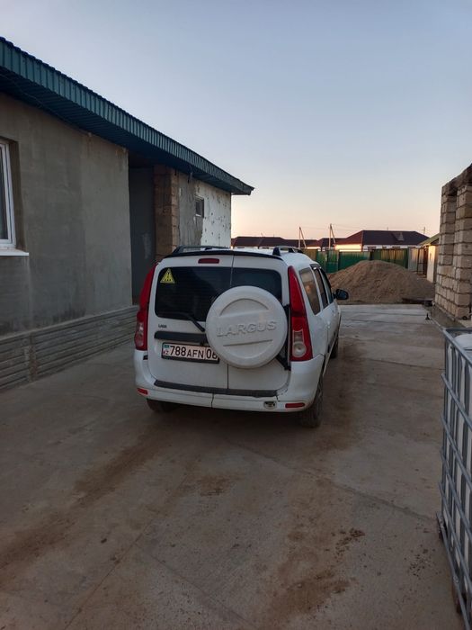 Лада Ларгус 2014