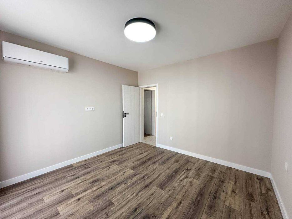 Дава се под наем Тристаен апартамент в Бургас, Изгрев - 98 кв.м за 987.36 € - Снимка #13