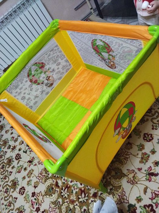 Продам детский игровой манеж