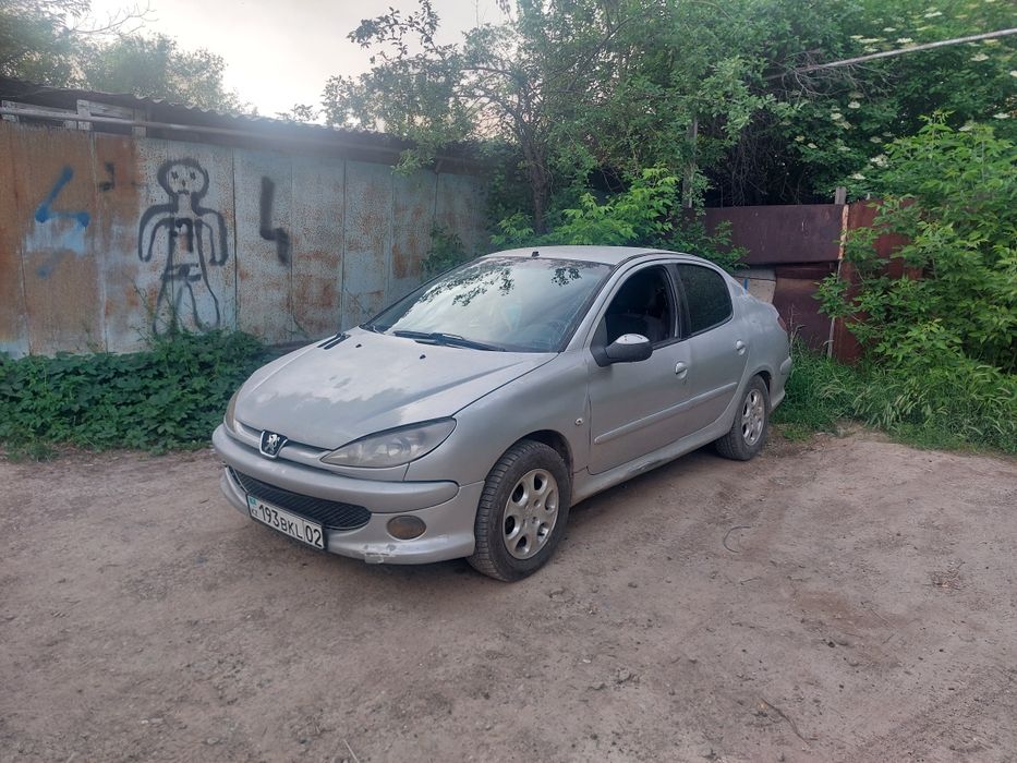 Продам Пежо 206.