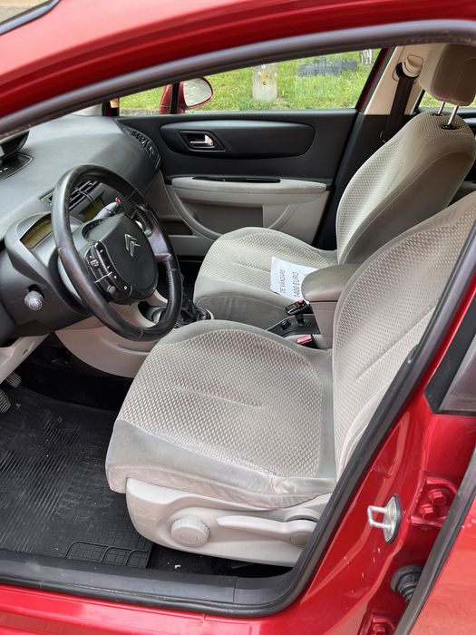 Masina. Citroen  C4