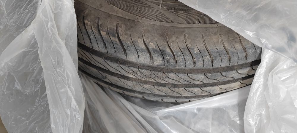 Шина 195/65 15 продам