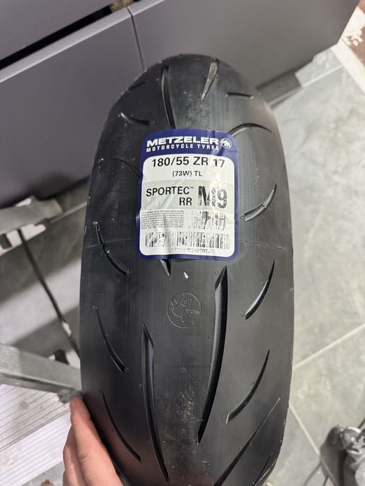 Metzeler Sportec m9rr 180/55-17 Dot 4024 gsxr r6 cbr