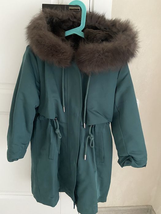 Продам Парку на девочку