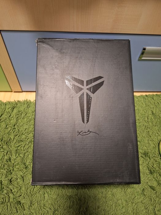 Nike kobe grinch 2020 44.5