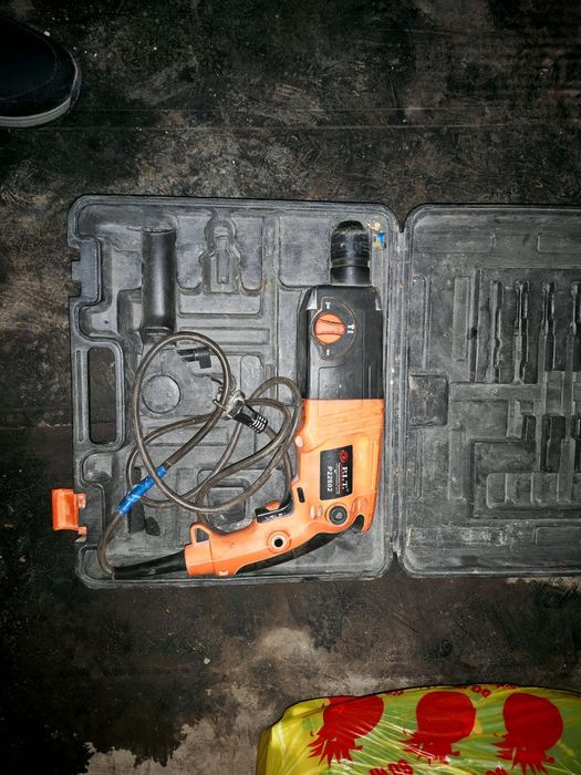 Продам шуруповерт